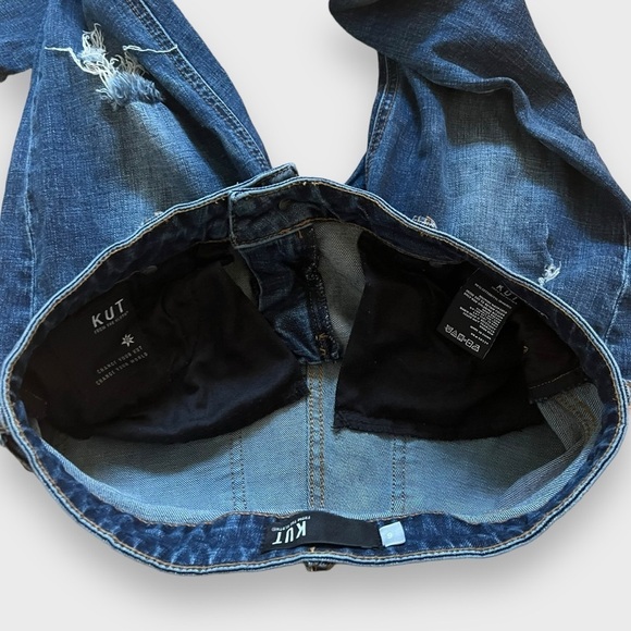 Kut from the Kloth Catherine Boyfriend Distressed Dark Wash Denim Jeans Size 6 - Picture 5 of 14